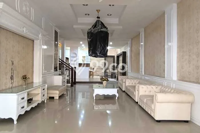 Tempat Strategis! Vila di Medan Barat, Dimensi 168m2m², Lingkungan Nyaman dan aman Tempat Strategis! Vila di Medan Barat, Dimensi 168m2m², Lingkungan Nyaman dan aman