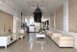 Tempat Strategis! Vila di Medan Barat, Dimensi 168m2m², Lingkungan Nyaman dan aman Tempat Strategis! Vila di Medan Barat, Dimensi 168m2m², Lingkungan Nyaman dan aman
