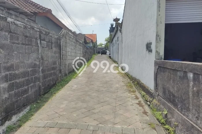 Disewakan Rumah Murah di Kerobokan Badung Punya 1 KT Disewakan Rumah Murah di Kerobokan Badung Punya 1 KT