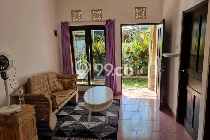 PILIHAN TEPAT! Rumah kawasan , 3 KT, Dekat Mall, Luas 150m2m² LB 200m2m² PILIHAN TEPAT! Rumah kawasan , 3 KT, Dekat Mall, Luas 150m2m² LB 200m2m²