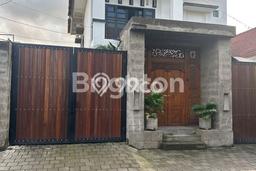 Rumah Elit Modern Tanpa Renovasi di Renon Denpasar Rumah Elit Modern Tanpa Renovasi di Renon Denpasar