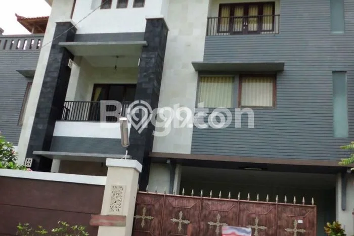 Disewakan Rumah Konsep Modern di Denpasar Barat Denpasar dengan 6 KT Disewakan Rumah Konsep Modern di Denpasar Barat Denpasar dengan 6 KT