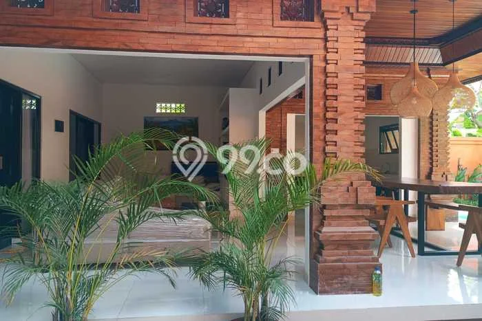 Rumah Elit LB 200m2 Siap Huni Desain Elegan di Peliatan, Gianyar Rumah Elit LB 200m2 Siap Huni Desain Elegan di Peliatan, Gianyar