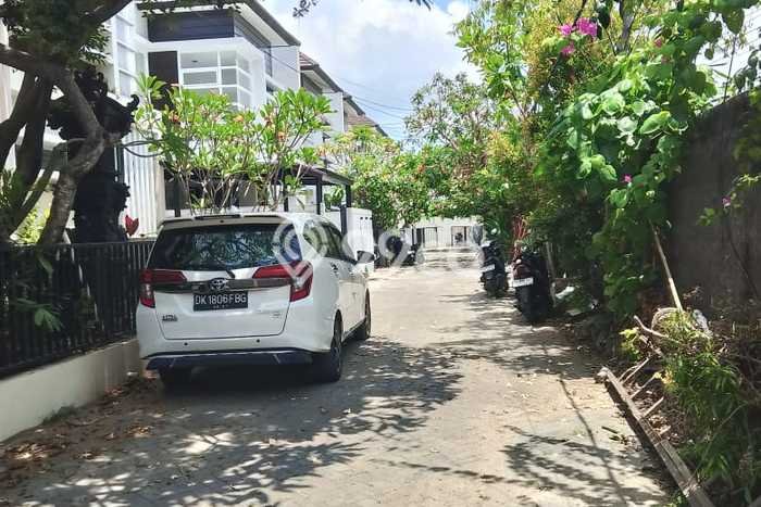 Rumah area Gunung soputan, 3 KT, Akses Universitas, LT 110m2m² Bangunan 130m2m² Rumah area Gunung soputan, 3 KT, Akses Universitas, LT 110m2m² Bangunan 130m2m²