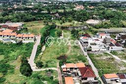 Lahan Dijual Lokasi Strategis di Badung dengan Luas 243m2 Lahan Dijual Lokasi Strategis di Badung dengan Luas 243m2