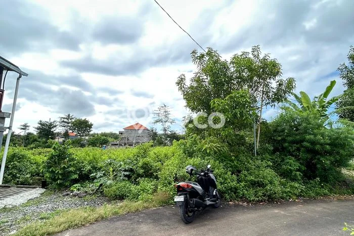 Lahan Dijual Lokasi Strategis di Badung dengan Luas 100m2 Lahan Dijual Lokasi Strategis di Badung dengan Luas 100m2