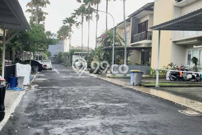 DREAM HOME! Rumah di Kuta, 4 KT, Free Macet, Luas 234m2m² LB 200m2m² DREAM HOME! Rumah di Kuta, 4 KT, Free Macet, Luas 234m2m² LB 200m2m²