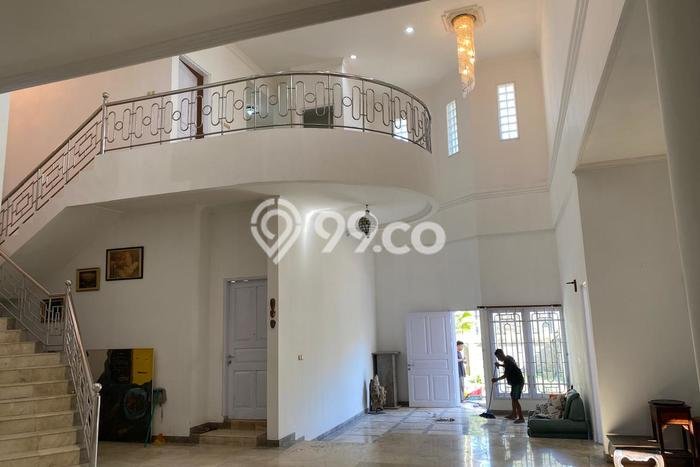 Rumah Cantik Siap Pakai Di Denpasar Barat Luas 500m2 Lokasi Strategis Rumah Cantik Siap Pakai Di Denpasar Barat Luas 500m2 Lokasi Strategis