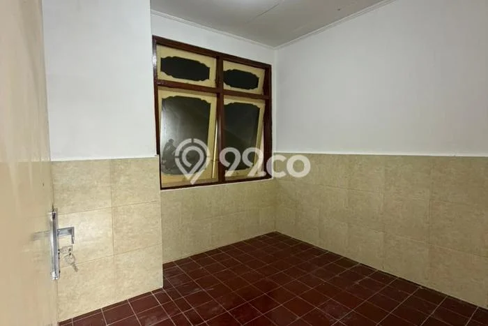 Area Ramai! Ruko Dijual di Kuta untuk Bisnis Luas Bangunan 120m2 Area Ramai! Ruko Dijual di Kuta untuk Bisnis Luas Bangunan 120m2