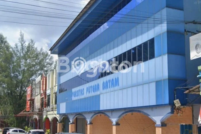 Untuk Dijual! Ruko di Tiban Batam LT 360m2 / LB 616m2 Kawasan Strategis Untuk Dijual! Ruko di Tiban Batam LT 360m2 / LB 616m2 Kawasan Strategis