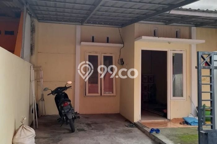 EXCLUSIVE OFFER! Rumah kawasan Pakis, 2 KT, Lingkungan Elite, LT 86m² Bangunan 72m² EXCLUSIVE OFFER! Rumah kawasan Pakis, 2 KT, Lingkungan Elite, LT 86m² Bangunan 72m²