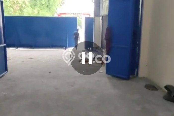 AREA PROSPEKTIF! Gudang Kawasan Cipondoh, Luas 800m², Lokasi Strategis AREA PROSPEKTIF! Gudang Kawasan Cipondoh, Luas 800m², Lokasi Strategis