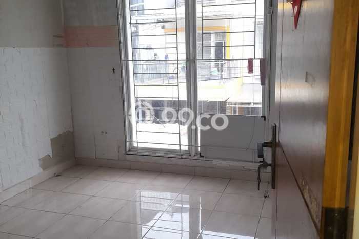 For Sale Hunian Rumah Terawat 2 KT di Taman Palem, Jakarta Barat For Sale Hunian Rumah Terawat 2 KT di Taman Palem, Jakarta Barat