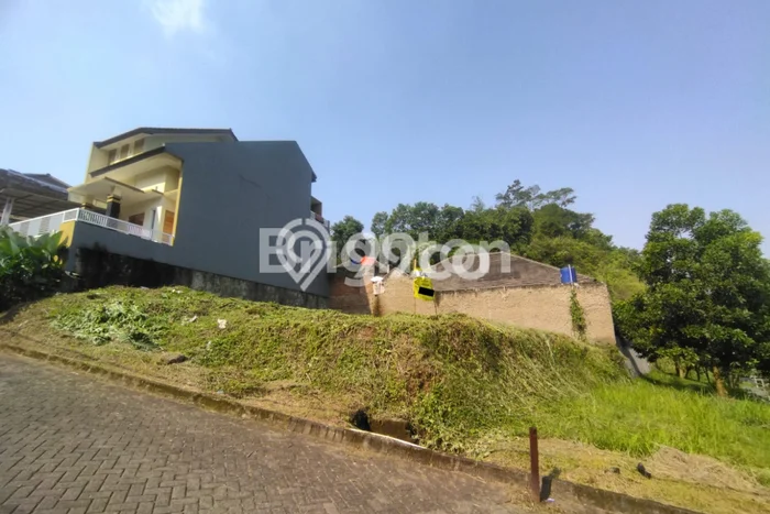 Tanah Dijual Lokasi Strategis di Cimahi dengan Luas 217m2 Tanah Dijual Lokasi Strategis di Cimahi dengan Luas 217m2