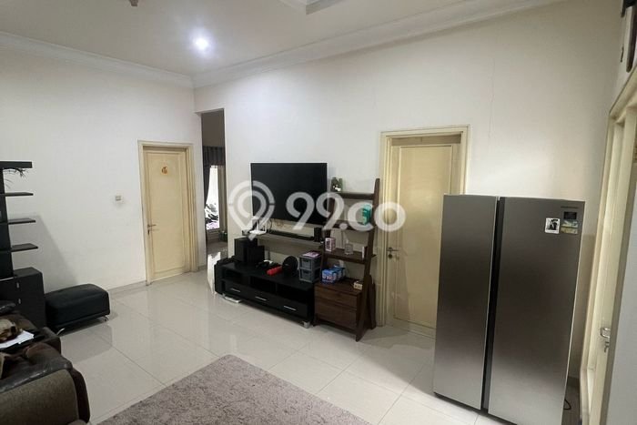 Rumah Strategis Modern Lb 100m2 di Gubeng, Surabaya Rumah Strategis Modern Lb 100m2 di Gubeng, Surabaya