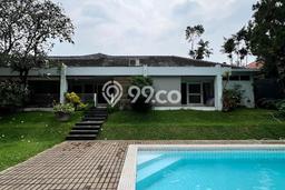 Ready to Use! Luxury House LT 1062m2 Desain Elegan di Kemang Ready to Use! Luxury House LT 1062m2 Desain Elegan di Kemang