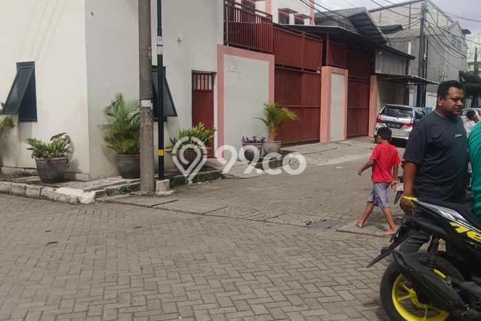 Lokasi Strategis! Dijual Gudang Bisnis di Cibodas, Tangerang Kondisi Baik Lokasi Strategis! Dijual Gudang Bisnis di Cibodas, Tangerang Kondisi Baik