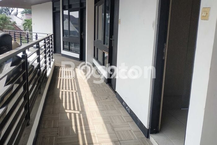 Hunian Elit LB 685m2 Siap Huni Desain Elegan di Oro-Oro Dowo, Malang Hunian Elit LB 685m2 Siap Huni Desain Elegan di Oro-Oro Dowo, Malang