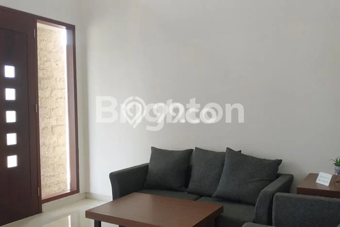 NEW LISTING! Rumah Premium di Blimbing, Luas 325m2m² LB 232m2m² NEW LISTING! Rumah Premium di Blimbing, Luas 325m2m² LB 232m2m²