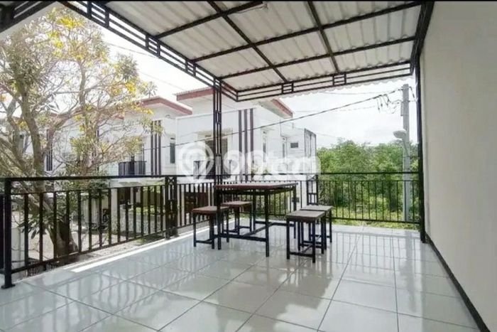 Rumah kawasan , 4 KT, Pemandangan Indah, LT 84m2m² LB 72m2m² Rumah kawasan , 4 KT, Pemandangan Indah, LT 84m2m² LB 72m2m²