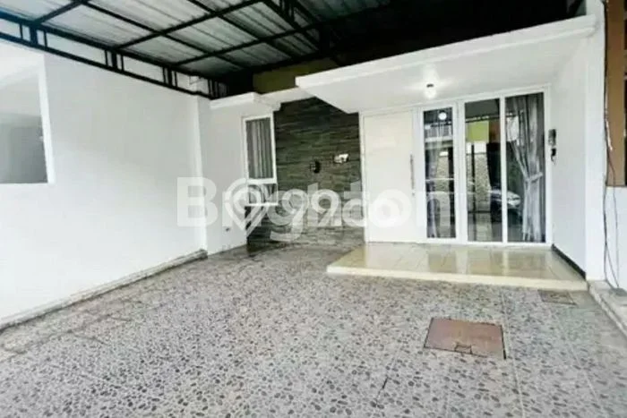 Disewakan! Rumah 3 Kamar Tidur &
2 Kamar Mandi di Sawojajar, Malang Disewakan! Rumah 3 Kamar Tidur &
2 Kamar Mandi di Sawojajar, Malang