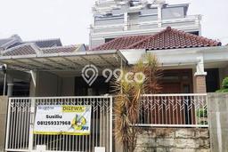 Rumah di , 3 KT, Dekat Pusat Kota, LT 130m2m² Bangunan 200m2m² Rumah di , 3 KT, Dekat Pusat Kota, LT 130m2m² Bangunan 200m2m²