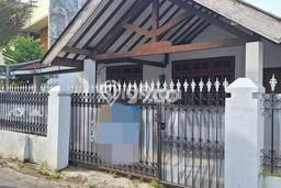 Jual Rumah Minimalis Bagus Punya 4 KT di Klojen Malang SHM Jual Rumah Minimalis Bagus Punya 4 KT di Klojen Malang SHM