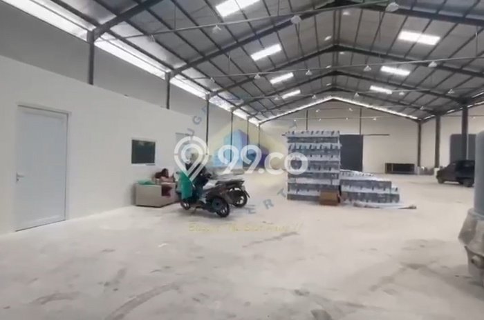 Pabrik Area Komersial Kawasan Legok, Luas 2300m2m², Jalan Utama Pabrik Area Komersial Kawasan Legok, Luas 2300m2m², Jalan Utama