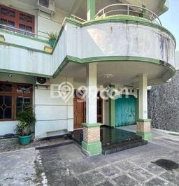Siap Huni Rumah Mewah 10 Kamar di Kasihan Dekat ke Mana Pun Siap Huni Rumah Mewah 10 Kamar di Kasihan Dekat ke Mana Pun