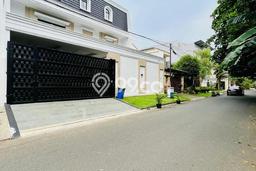Ready to Use! Premium House LT 650m2 Desain Elegan di Pondok Indah Ready to Use! Premium House LT 650m2 Desain Elegan di Pondok Indah