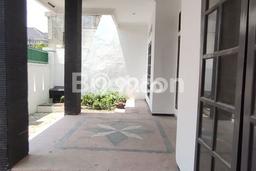 Siap Huni Rumah Mewah 3 Kamar di Rungkut Dekat ke Mana Saja Siap Huni Rumah Mewah 3 Kamar di Rungkut Dekat ke Mana Saja