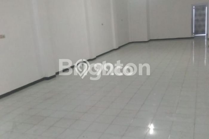 Disewakan Ruko di Pusat Kota Surabaya Ramai Strategis Disewakan Ruko di Pusat Kota Surabaya Ramai Strategis