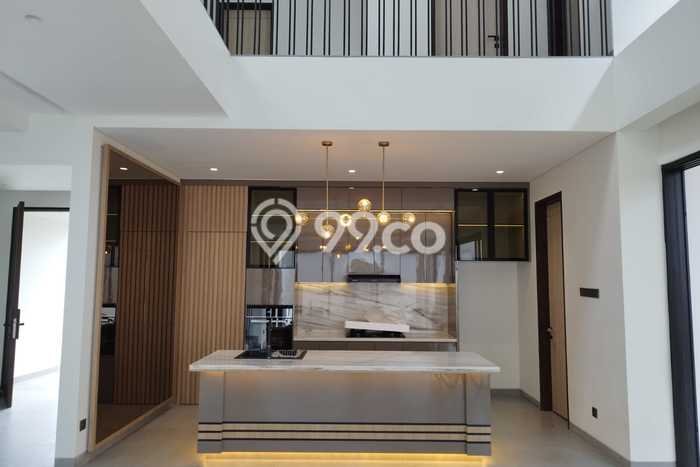 Jual Rumah Mewah Megah Dengan View Cantik di Suvarna Sutera, Tangerang Jual Rumah Mewah Megah Dengan View Cantik di Suvarna Sutera, Tangerang