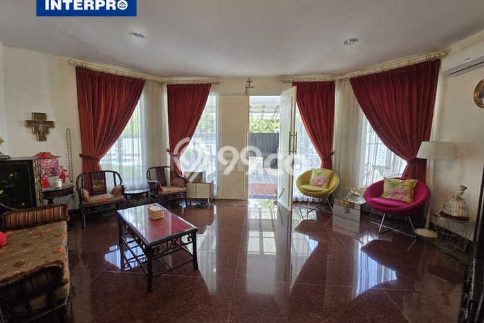 Jual Rumah Luas Elegan Dengan View Cantik di Puri Indah, Jakarta Barat Jual Rumah Luas Elegan Dengan View Cantik di Puri Indah, Jakarta Barat