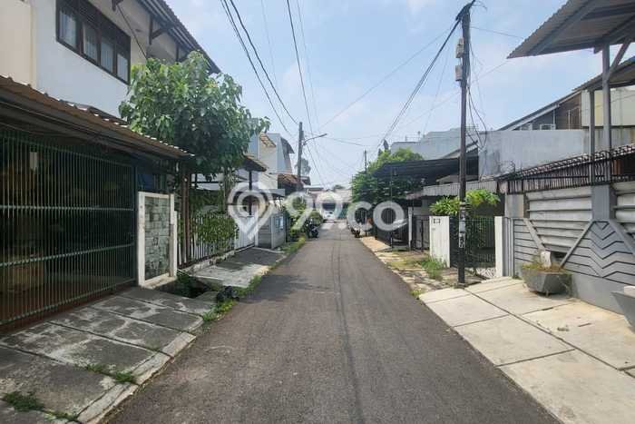 Rumah Elit Modern Tanpa Renovasi di Bojong Indah Jakarta Barat Rumah Elit Modern Tanpa Renovasi di Bojong Indah Jakarta Barat