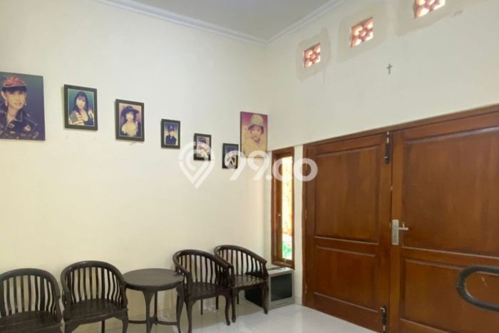 Dijual Rumah Premium dengan Fasilitas Sekitar Lengkap di Tambaksari, Surabaya Dijual Rumah Premium dengan Fasilitas Sekitar Lengkap di Tambaksari, Surabaya