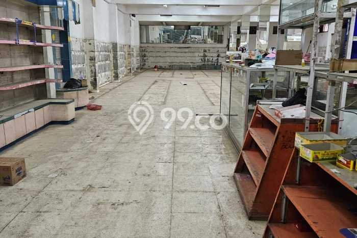 AREA KOMERSIAL! Ruko Disewakan di Dharma Husada, Luas 486m2m², Akses Strategis AREA KOMERSIAL! Ruko Disewakan di Dharma Husada, Luas 486m2m², Akses Strategis