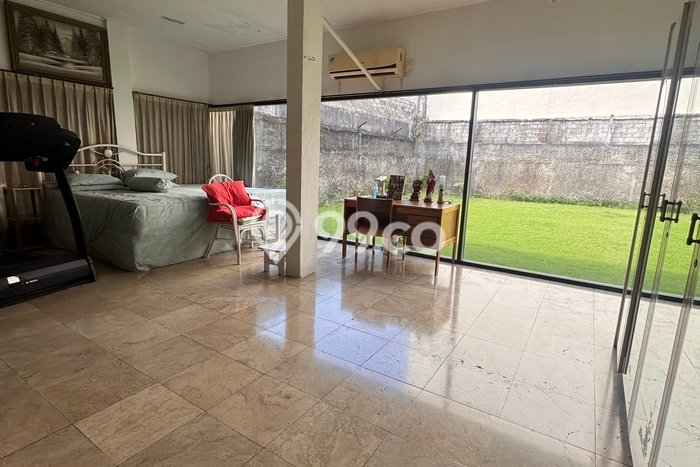 Rumah Elit LB 450m2 Siap Pakai Desain Elegan di Renon, Denpasar Rumah Elit LB 450m2 Siap Pakai Desain Elegan di Renon, Denpasar