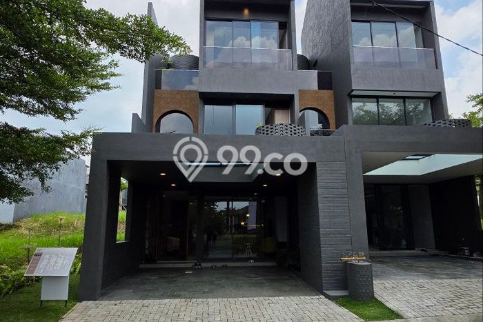 Rumah Mewah LB 273m2 Siap Pakai Desain Elegan di Araya, Malang Rumah Mewah LB 273m2 Siap Pakai Desain Elegan di Araya, Malang