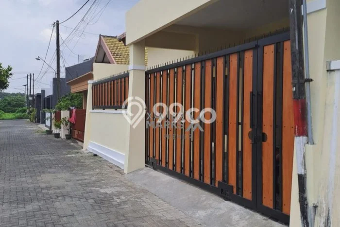 Rumah Modern Minimalis 3 KT Siap Huni di Karangploso Rumah Modern Minimalis 3 KT Siap Huni di Karangploso