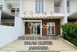Dijual Rumah 3 Kamar Lokasi Ideal Bagus dan Strategis di Jagakarsa Dijual Rumah 3 Kamar Lokasi Ideal Bagus dan Strategis di Jagakarsa