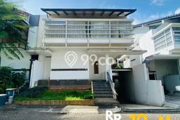 Rumah sewa siap huni 3 Kamar Tidur di Kemang, Jakarta Selatan Rumah sewa siap huni 3 Kamar Tidur di Kemang, Jakarta Selatan