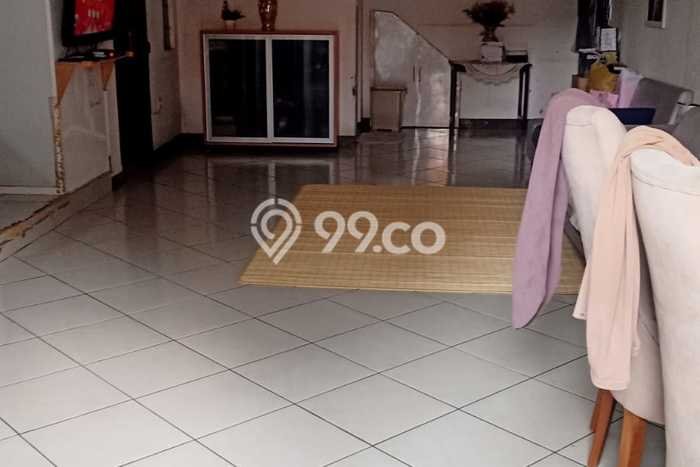 For Sale Rumah 4 Kamar Lokasi Ideal Bagus dan Strategis di Babakan Ciparay For Sale Rumah 4 Kamar Lokasi Ideal Bagus dan Strategis di Babakan Ciparay
