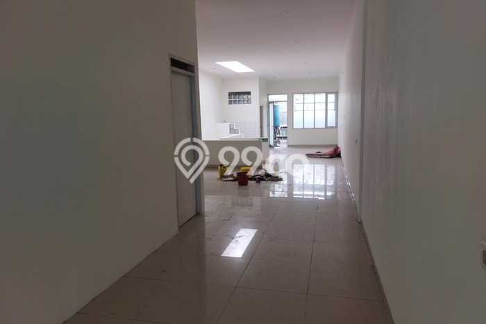 FOR RENT! Ruko di Taman Kopo Indah Cocok untuk Bisnis 275m2 FOR RENT! Ruko di Taman Kopo Indah Cocok untuk Bisnis 275m2