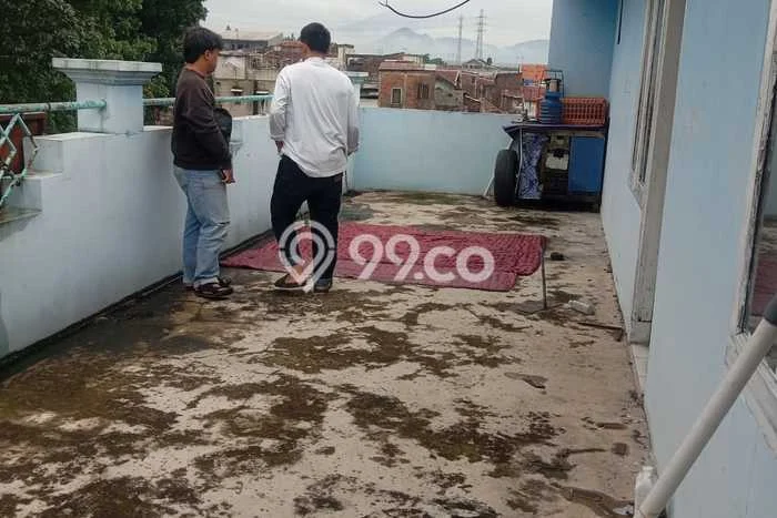 Unit Komersial Tersedia di Buah Batu Spesifikasi LB 120m2 Unit Komersial Tersedia di Buah Batu Spesifikasi LB 120m2