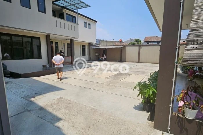 Rumah Nyaman di Peta, 3 KM, Area Strategis, Luas 120m² Bangunan 150m² Rumah Nyaman di Peta, 3 KM, Area Strategis, Luas 120m² Bangunan 150m²