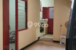 Disewakan! Rumah 5 Kamar Tidur &
2 Kamar Mandi di Sarijadi, Bandung Disewakan! Rumah 5 Kamar Tidur &
2 Kamar Mandi di Sarijadi, Bandung