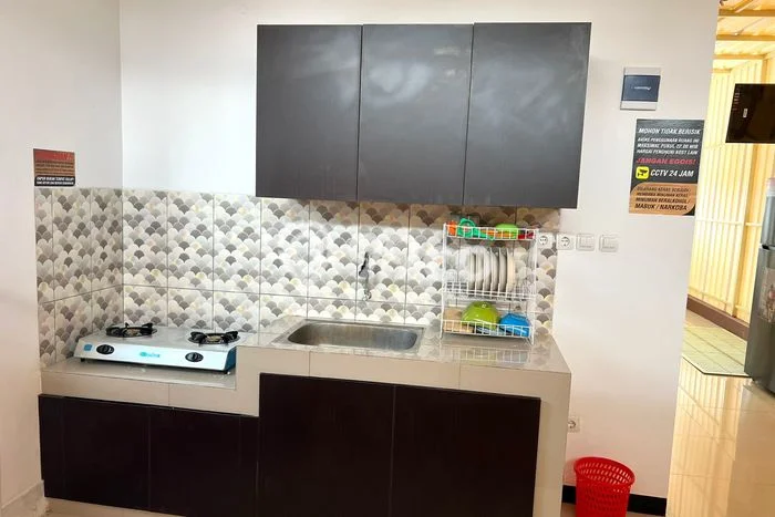 Kost Dijual di Sumurbandung dengan 15 KT dan Luas 230m2 Kost Dijual di Sumurbandung dengan 15 KT dan Luas 230m2