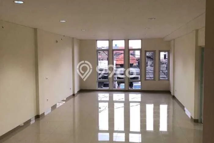 Ruko Komersial Disewakan di Regol Bandung Luas 520m2 Ruko Komersial Disewakan di Regol Bandung Luas 520m2