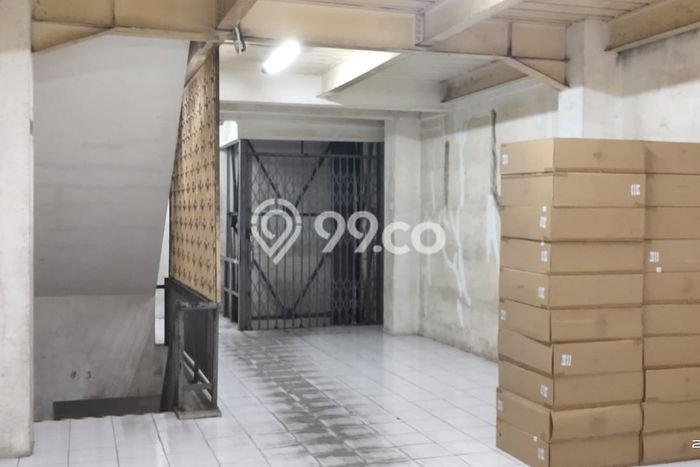 Ruko Dijual di Kawasan Grogol Petamburan, Jakarta Barat Harga Kompetitif Ruko Dijual di Kawasan Grogol Petamburan, Jakarta Barat Harga Kompetitif